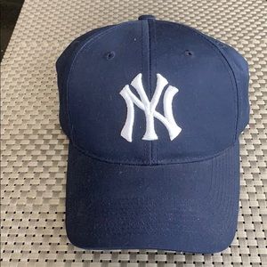 NWOT New York Yankees Adjustable Hat
